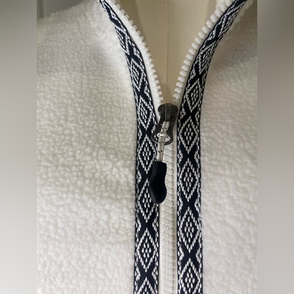 Free Country Ivory Fleece Sherpa Jacket, Zip Up with Patterned Trim Size S NWT - Picture 5 of 10
